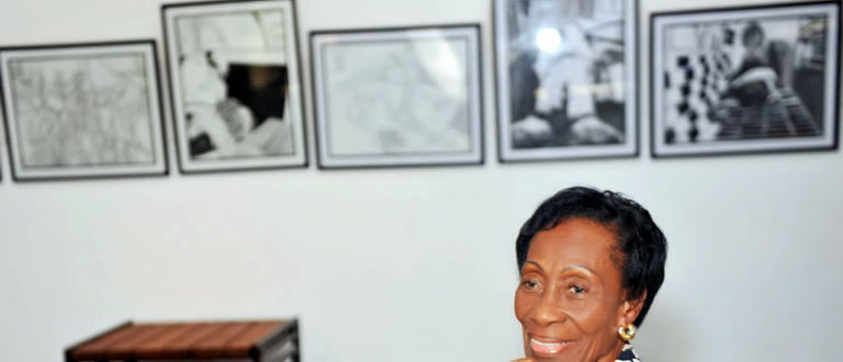 Article : A Abidjan, Simone Guirandou, figure de proue de la promotion des arts contemporains